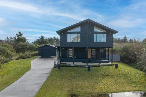 506 Sand Dune Avenue SW Ocean Shores WA 98569