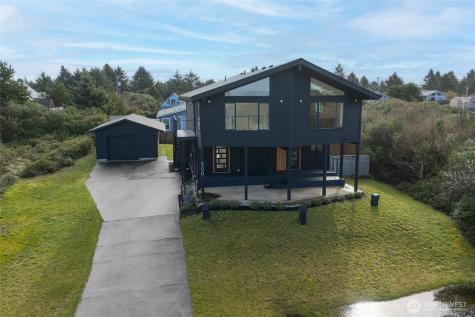506 Sand Dune Avenue SW Ocean Shores WA 98569