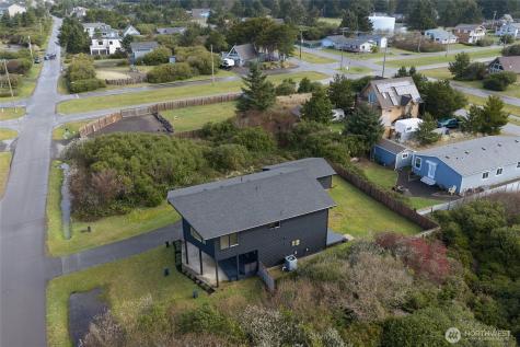 506 Sand Dune Avenue SW Ocean Shores WA 98569