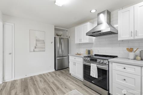 4893 Alpine Drive Everett WA 98203