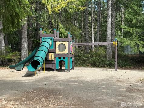 300 N Mount Jupiter Hoodsport WA 98548