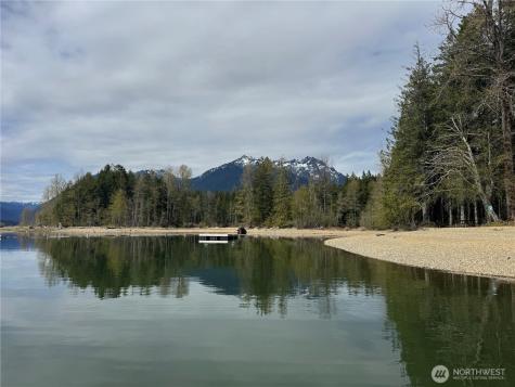 300 N Mount Jupiter Hoodsport WA 98548