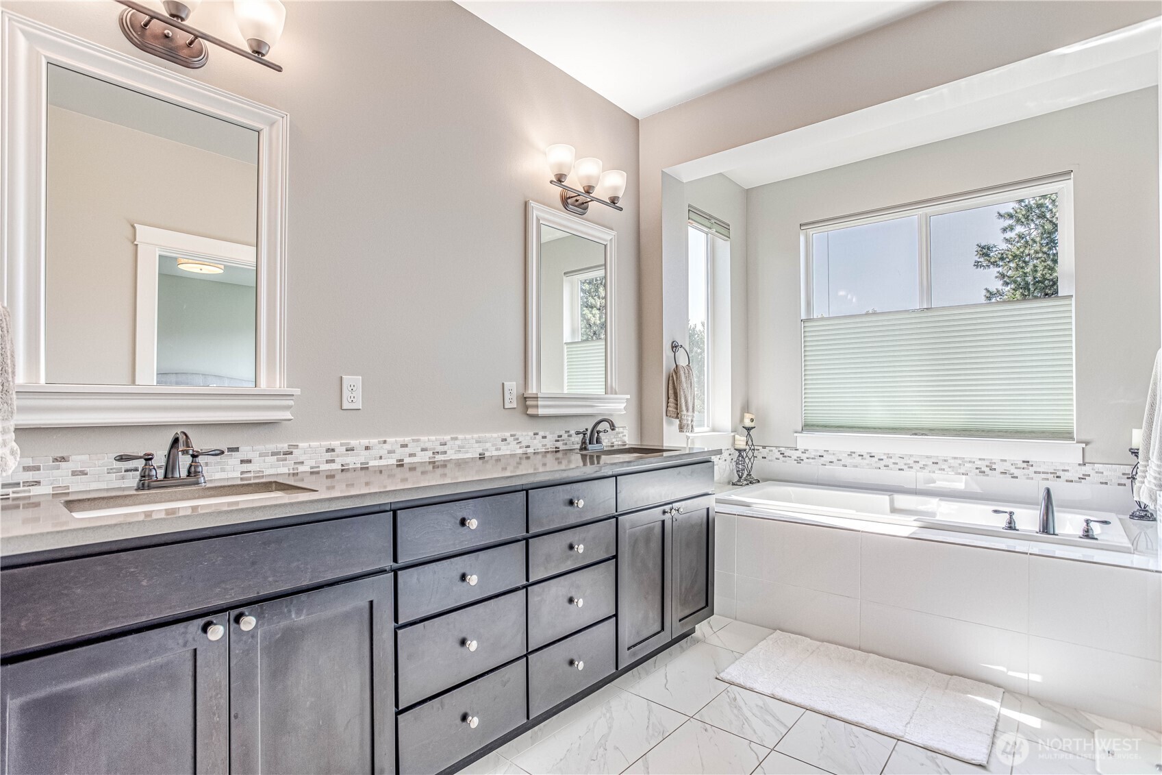 2028 SE Legacy Place East Wenatchee WA 98802