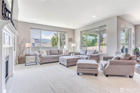 2028 SE Legacy Place East Wenatchee WA 98802
