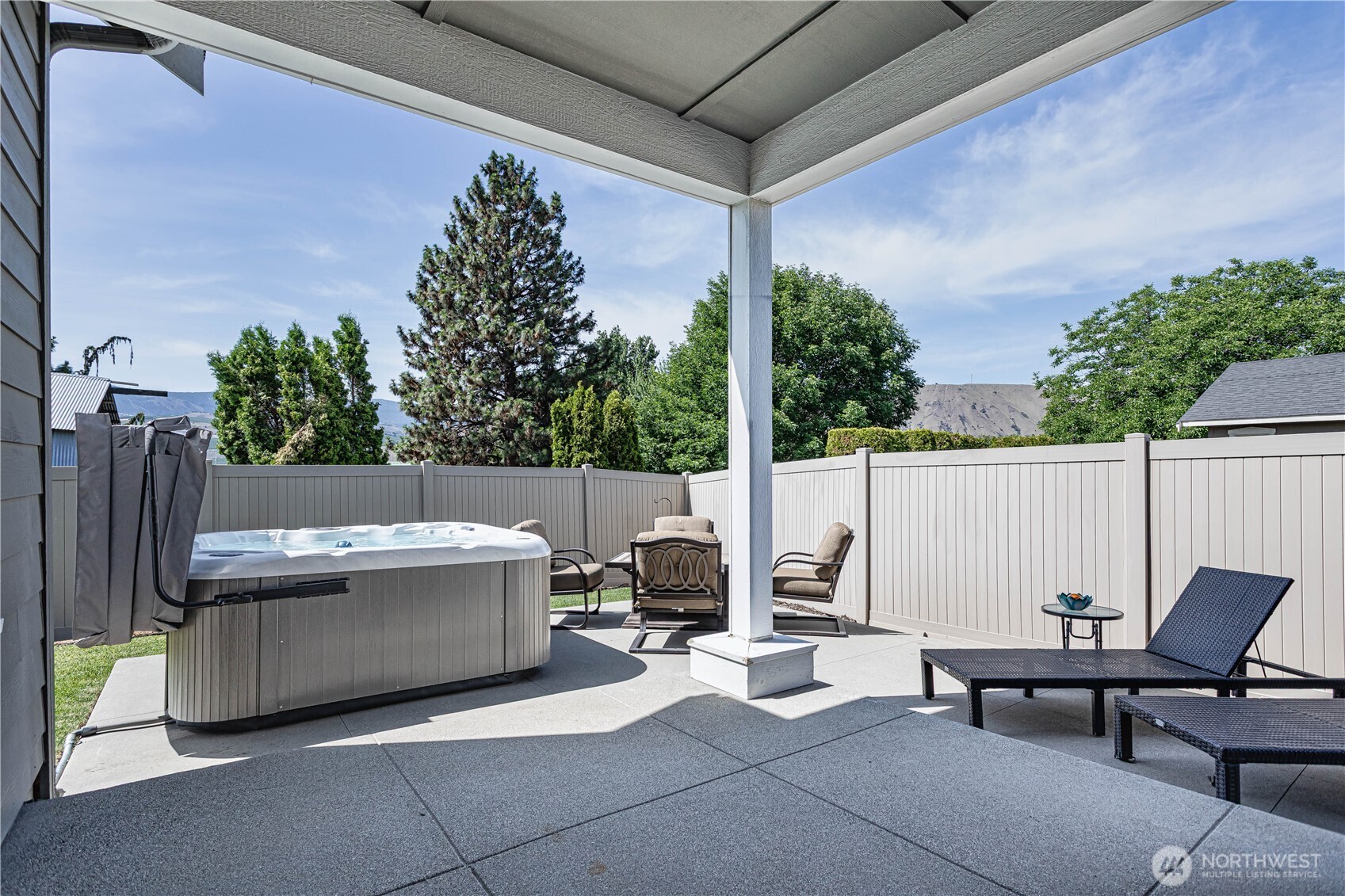 2028 SE Legacy Place East Wenatchee WA 98802