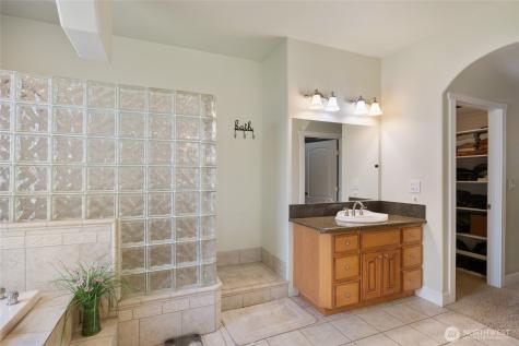 3348 NE Westshore Drive Moses Lake WA 98837