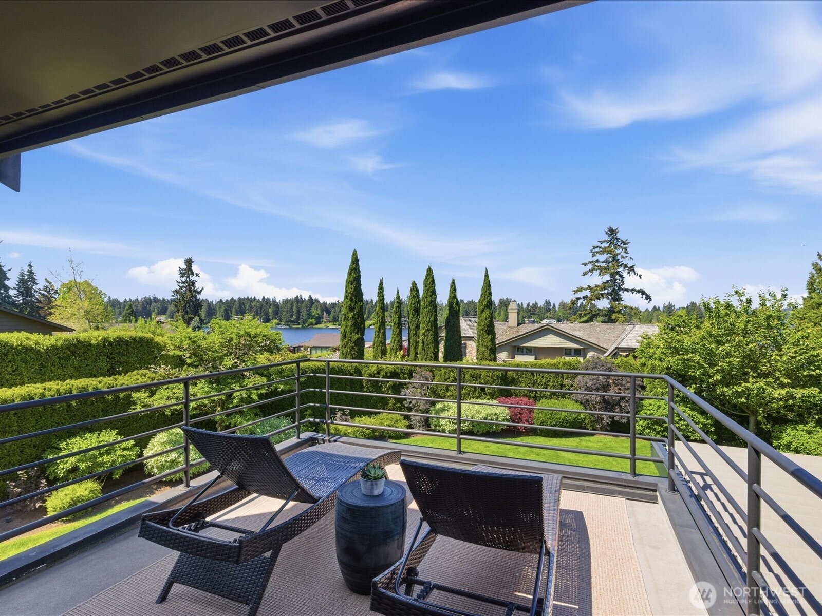 4235 91st Avenue NE Yarrow Point WA 98004
