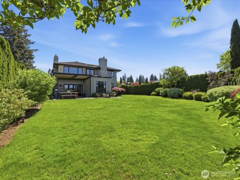4235 91st Avenue NE Yarrow Point WA 98004