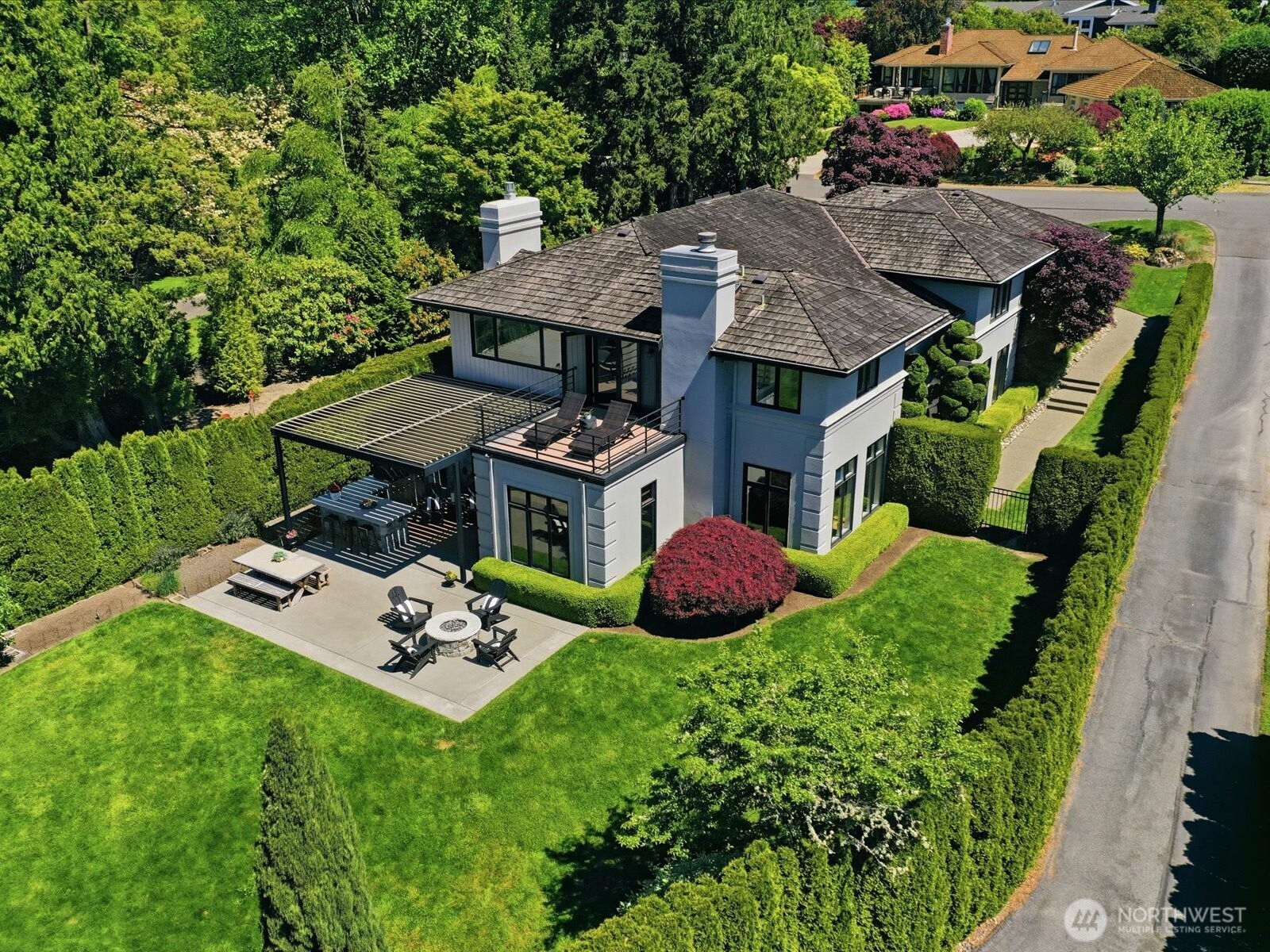 4235 91st Avenue NE Yarrow Point WA 98004
