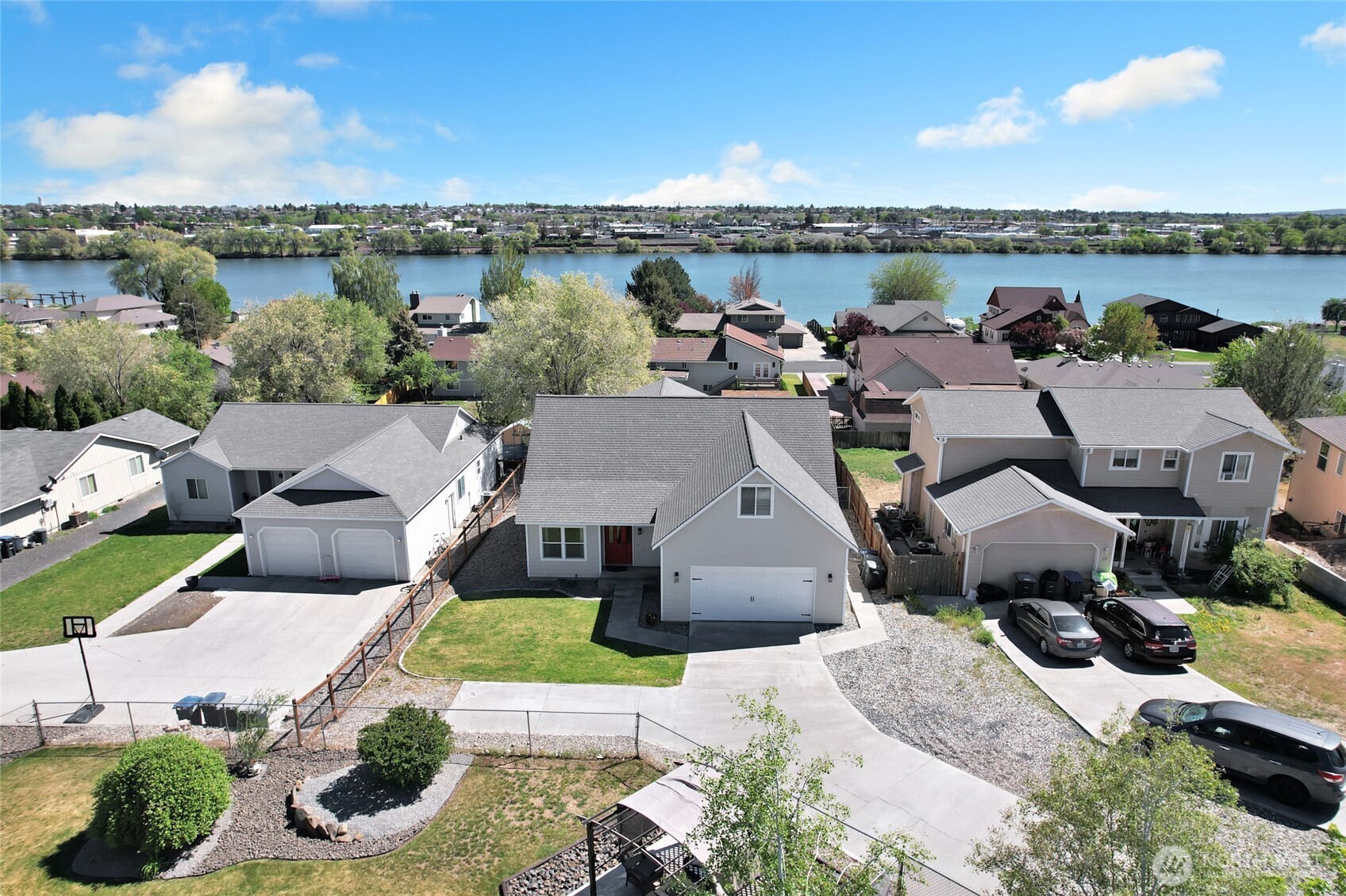 901 W Windrose Drive Moses Lake WA 98837