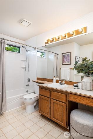 1809 136th Place SE Bellevue WA 98005