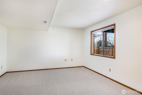 1809 136th Place SE Bellevue WA 98005