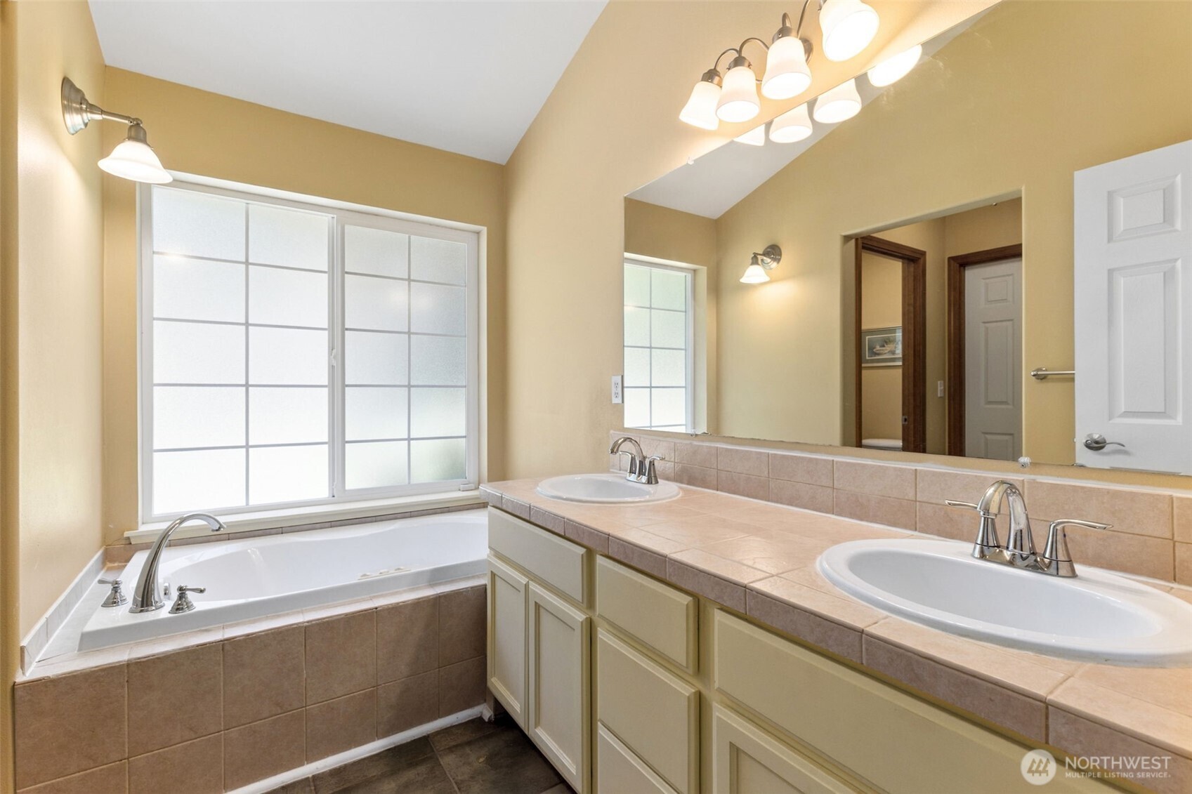 51 E Vine Maple Lane Union WA 98592