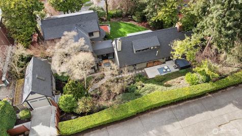 3530 W Laurelhurst Drive NE Seattle WA 98105
