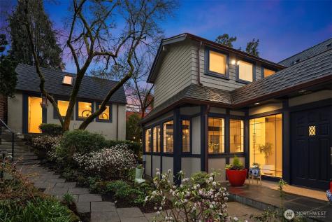 3530 W Laurelhurst Drive NE Seattle WA 98105
