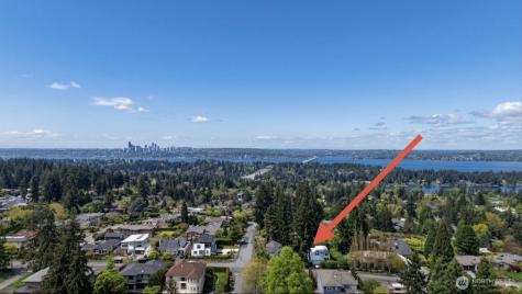 2915 98TH Clyde Hill WA 98004