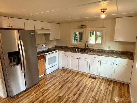 1623 Cooper Street S Westport WA 98595