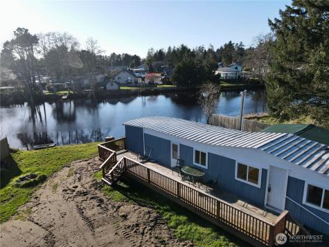 1623 Cooper Street S Westport WA 98595