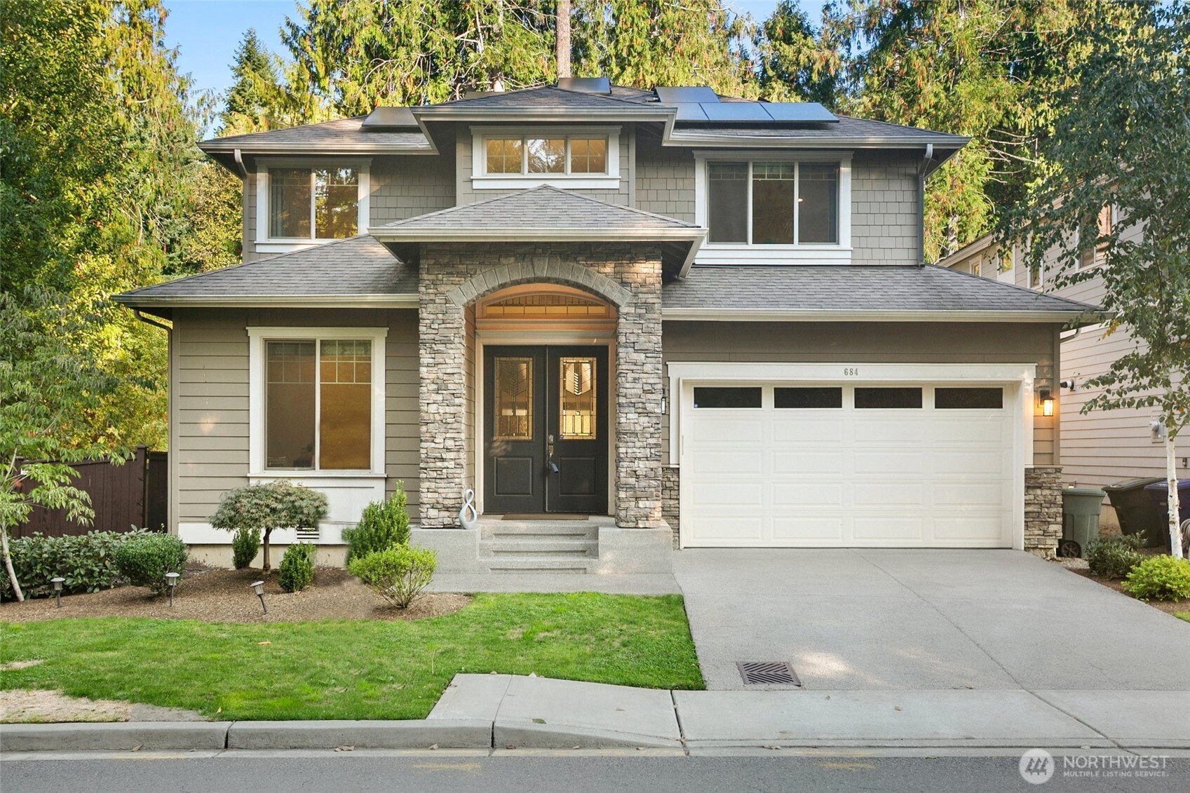 684 235th Avenue NE Sammamish WA 98074