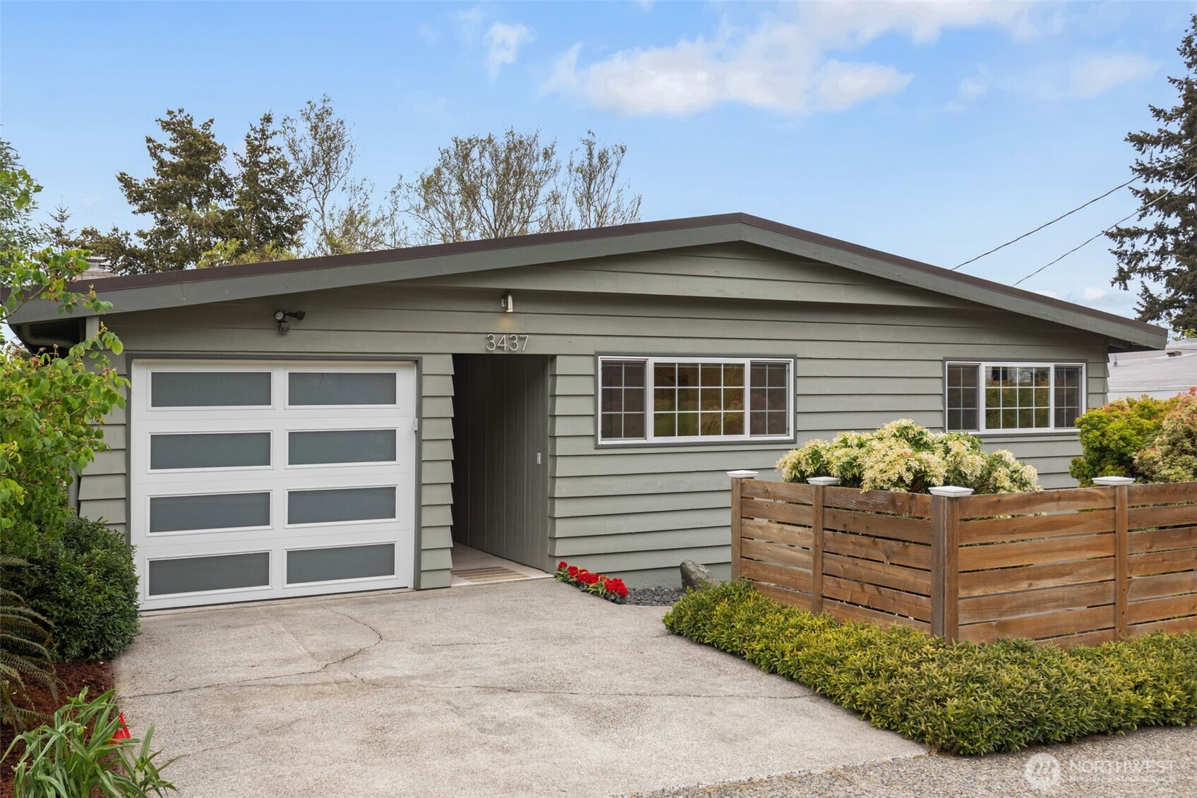 3437 13th Avenue W Seattle WA 98119