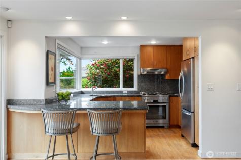 3437 13th Avenue W Seattle WA 98119