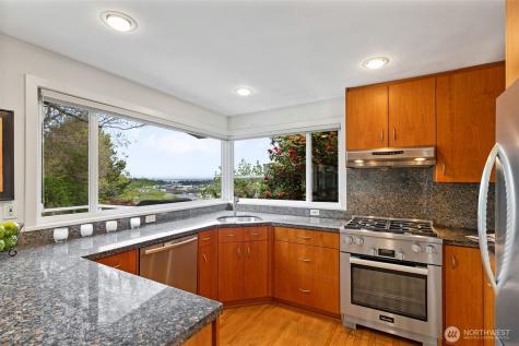 3437 13th Avenue W Seattle WA 98119