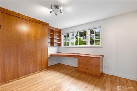 3437 13th Avenue W Seattle WA 98119