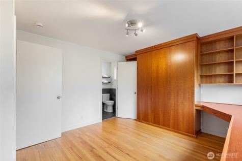 3437 13th Avenue W Seattle WA 98119