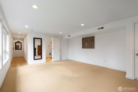 3437 13th Avenue W Seattle WA 98119