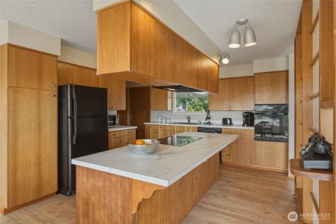 950 SE 12th Street College Place WA 99324