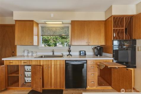 950 SE 12th Street College Place WA 99324