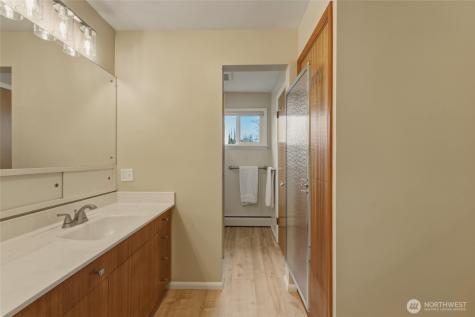 950 SE 12th Street College Place WA 99324