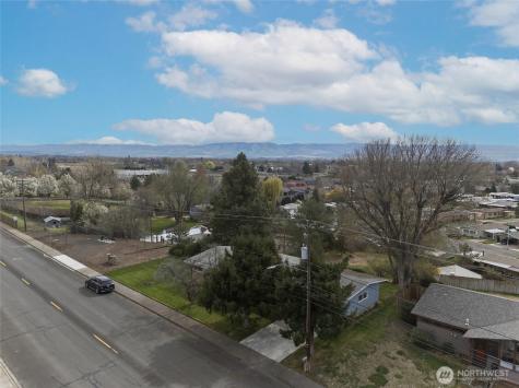 950 SE 12th Street College Place WA 99324