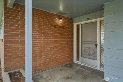 950 SE 12th Street College Place WA 99324