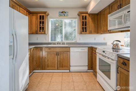 169 Octopus Avenue NE Ocean Shores WA 98569