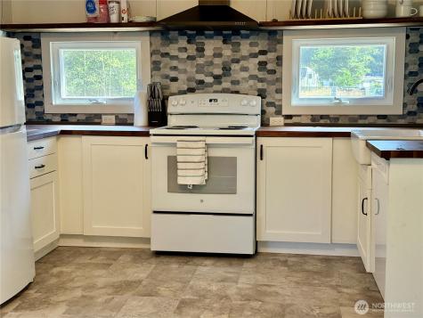 1413 322nd Place Ocean Park WA 98640