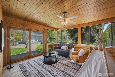 2142 N 192nd Street Shoreline WA 98133