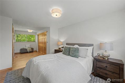 2142 N 192nd Street Shoreline WA 98133