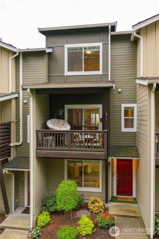 17533 110th Avenue E Puyallup WA 98374
