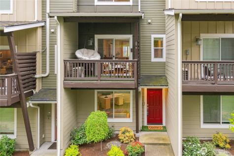 17533 110th Avenue E Puyallup WA 98374