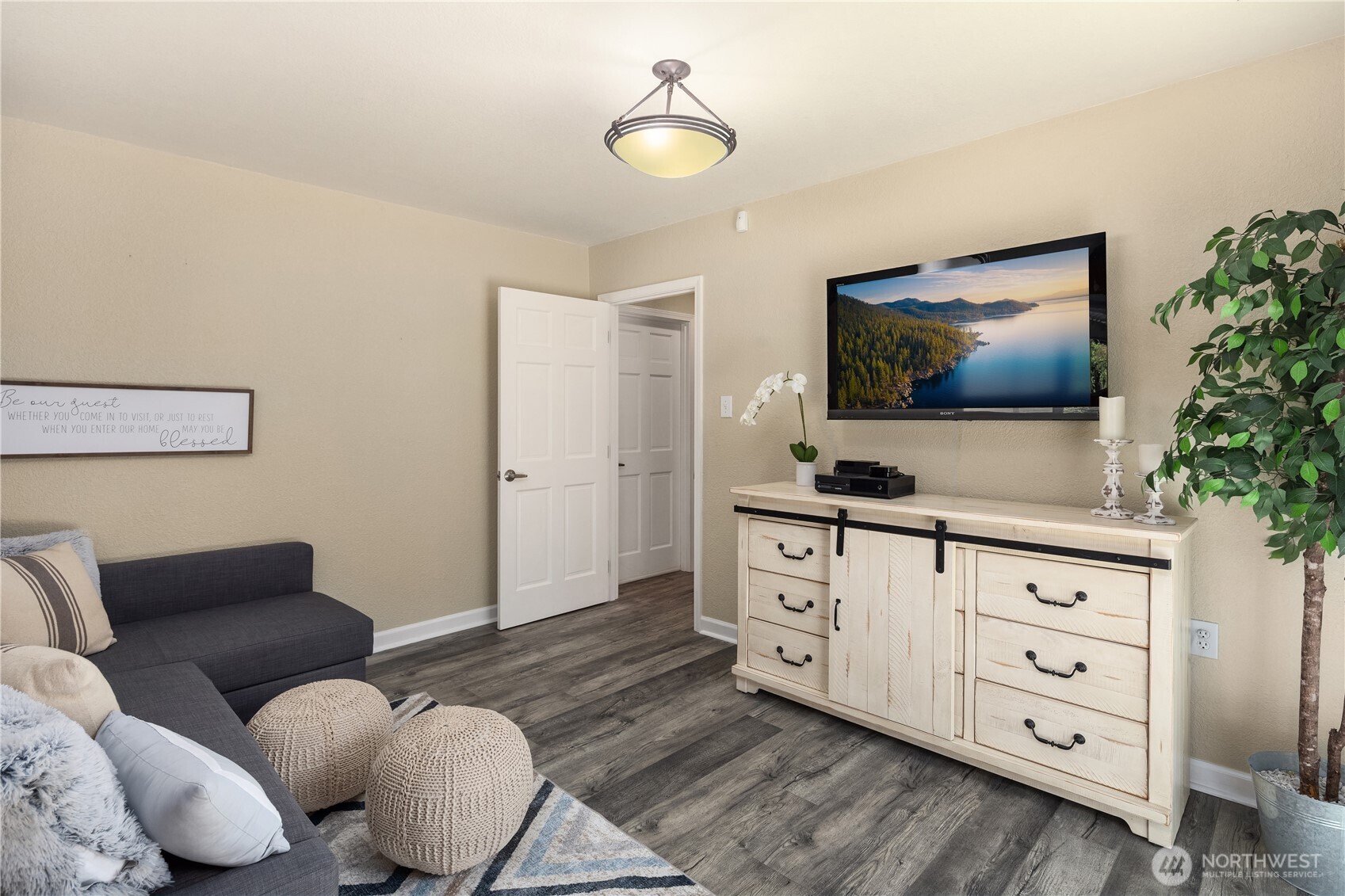 1204 SE Oak Road Port Orchard WA 98367