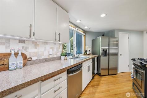 128 SW 208th Street Normandy Park WA 98166