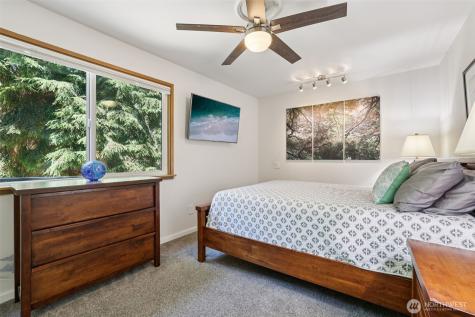 128 SW 208th Street Normandy Park WA 98166