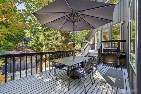 128 SW 208th Street Normandy Park WA 98166