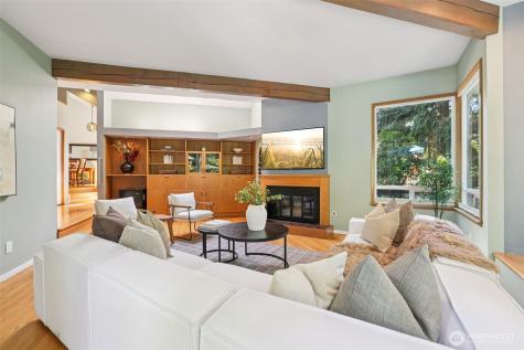 128 SW 208th Street Normandy Park WA 98166