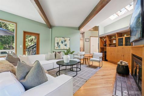 128 SW 208th Street Normandy Park WA 98166