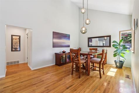 128 SW 208th Street Normandy Park WA 98166