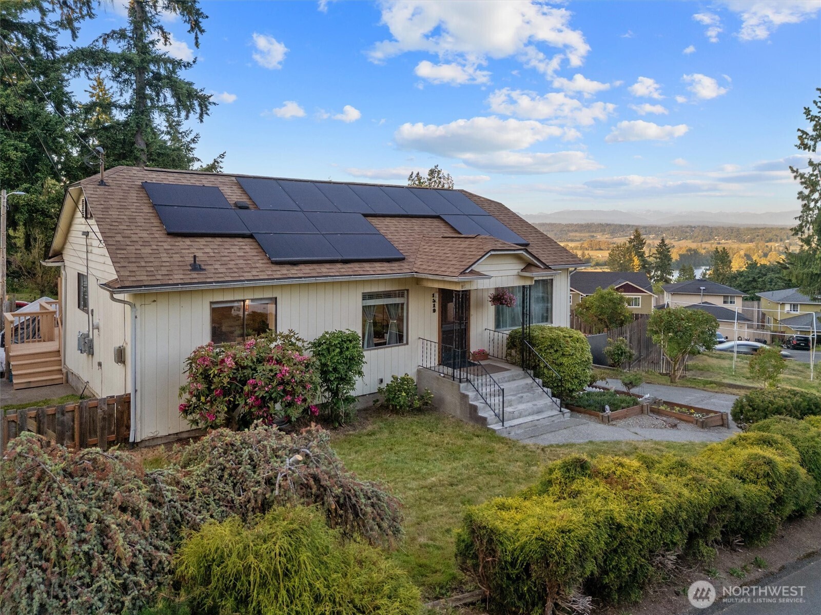 2319 Gale Place Everett WA 98203