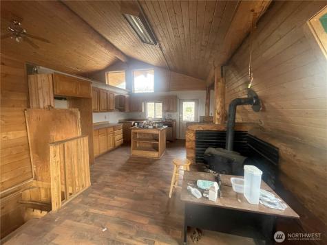 172 Cayuse Mountain Road Tonasket WA 98855