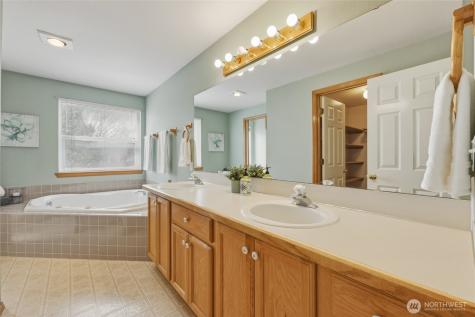 6304 57th Place SE Lacey WA 98513